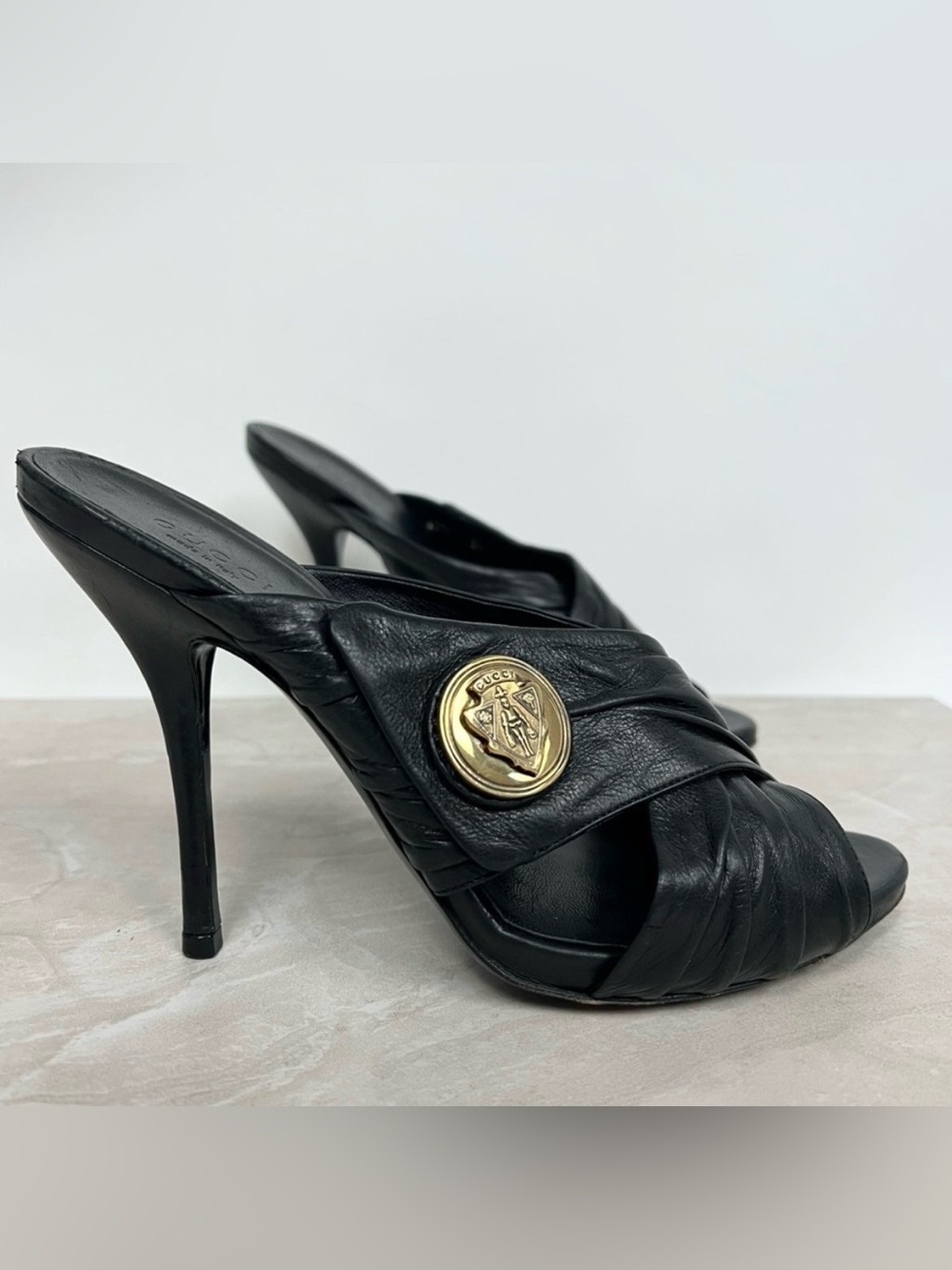 Gucci Gold Medallion Cross Straps Heels Black Leather Mules Heeled Sandals EU 38